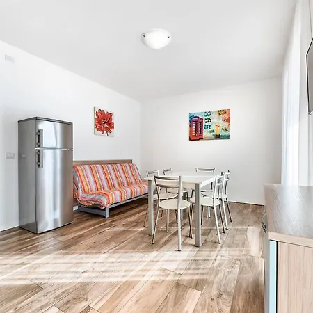 Village House - Host Solution Appartement *