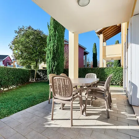 Apartment Village House - Host Solution